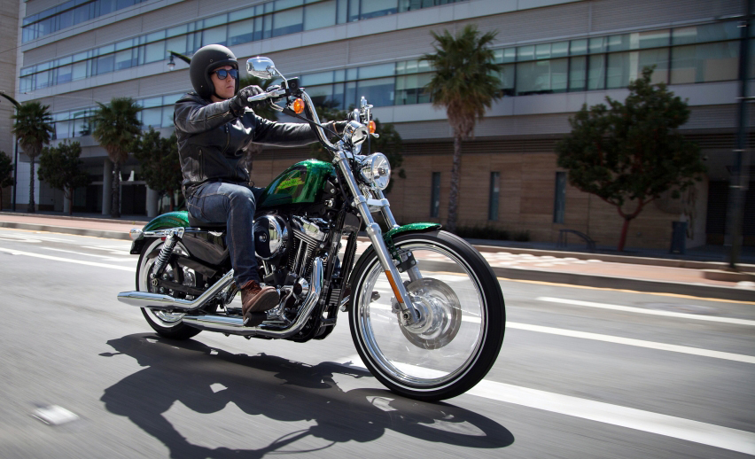 2013 Harley-Davidson Sportster Seventy-Two Dark Custom #9