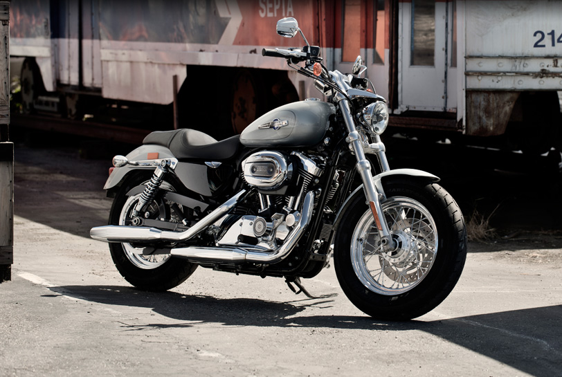 2012 Harley-Davidson XL1200C Sportster 1200 Custom #7
