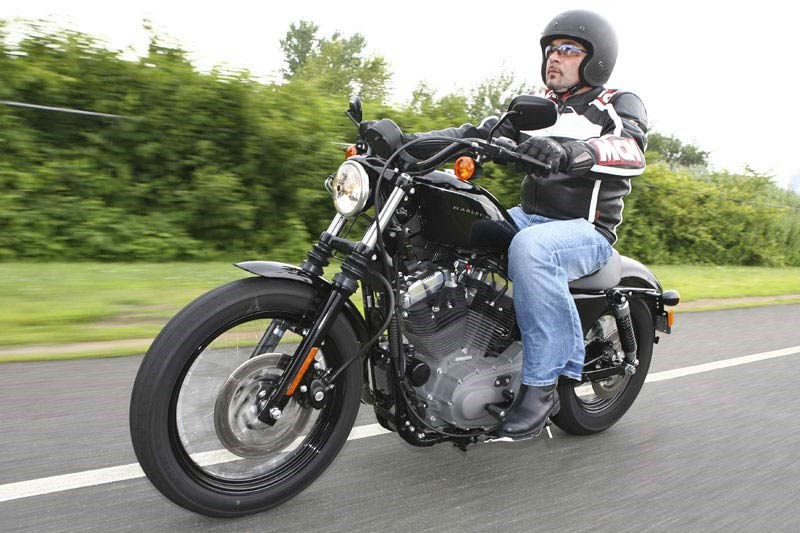 2010 Harley-Davidson XL1200N Sportster 1200 Nightster #10