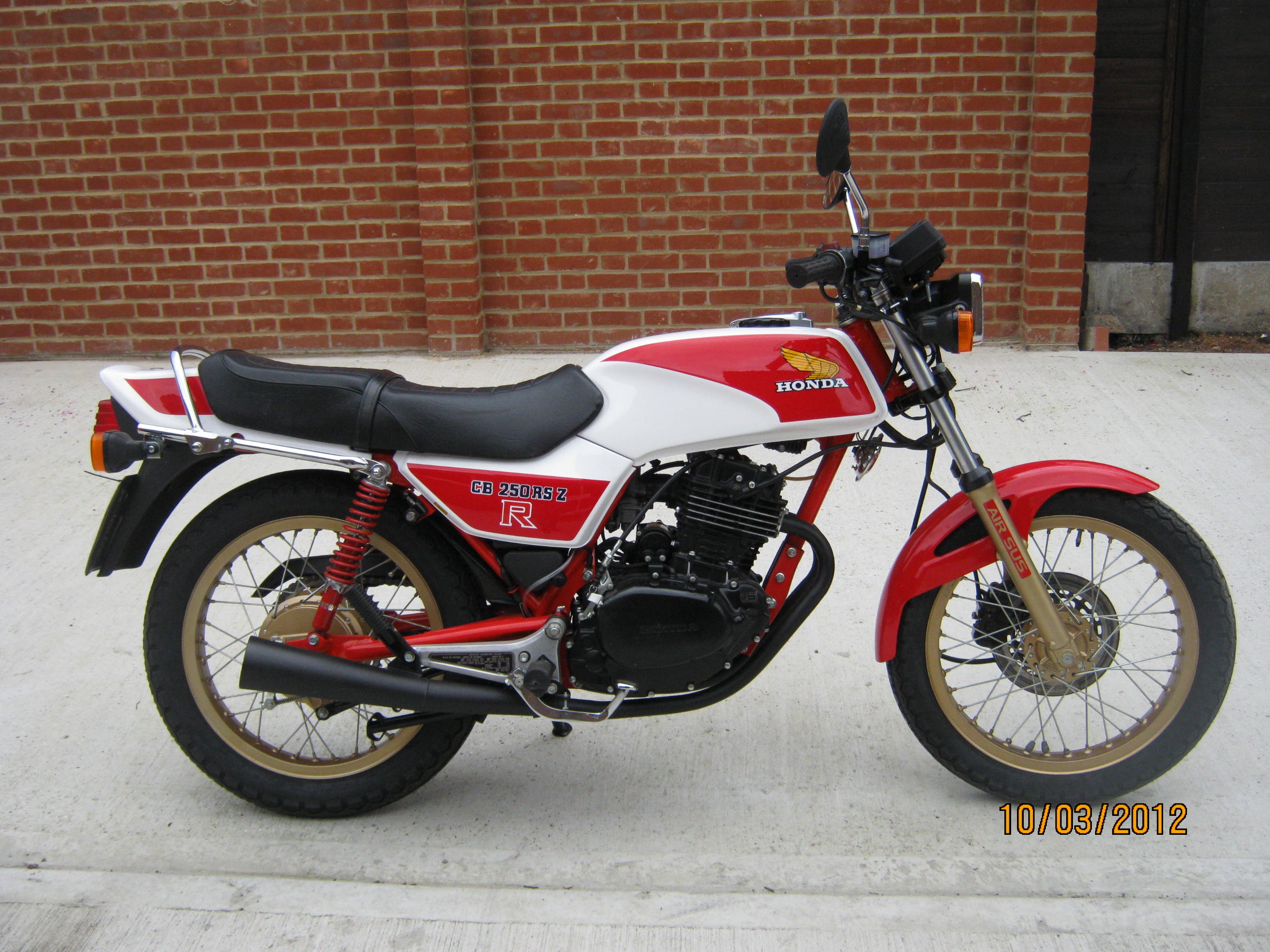 1981 Honda CB250RS (reduced effect) #7