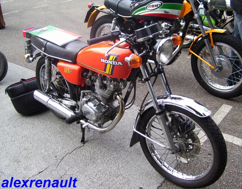 1985 Honda CB250RSD #10