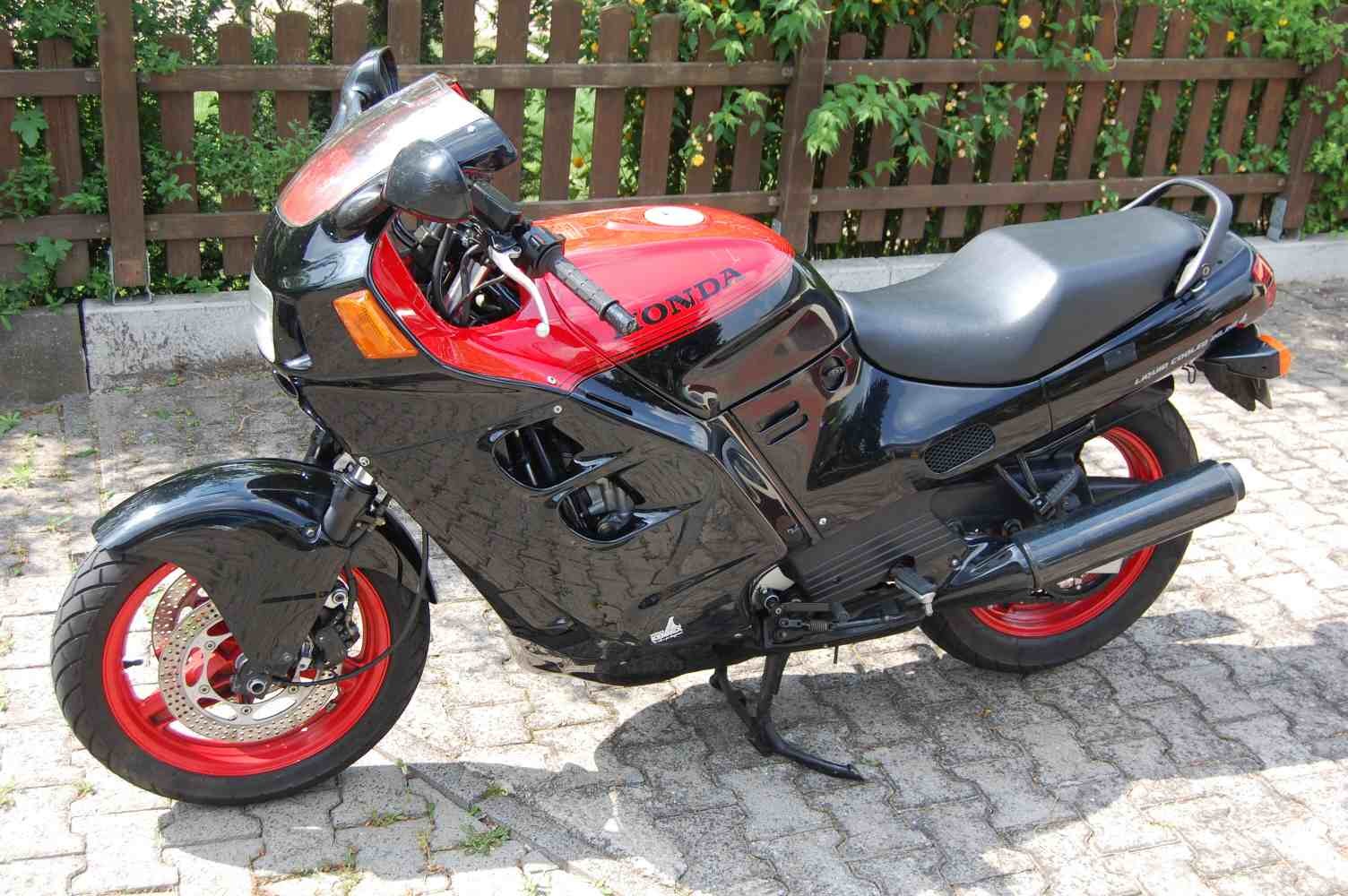 1987 Honda CBR1000F #8