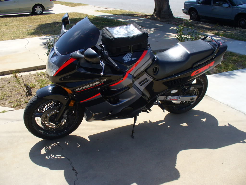 1993 Honda CBR1000F #9