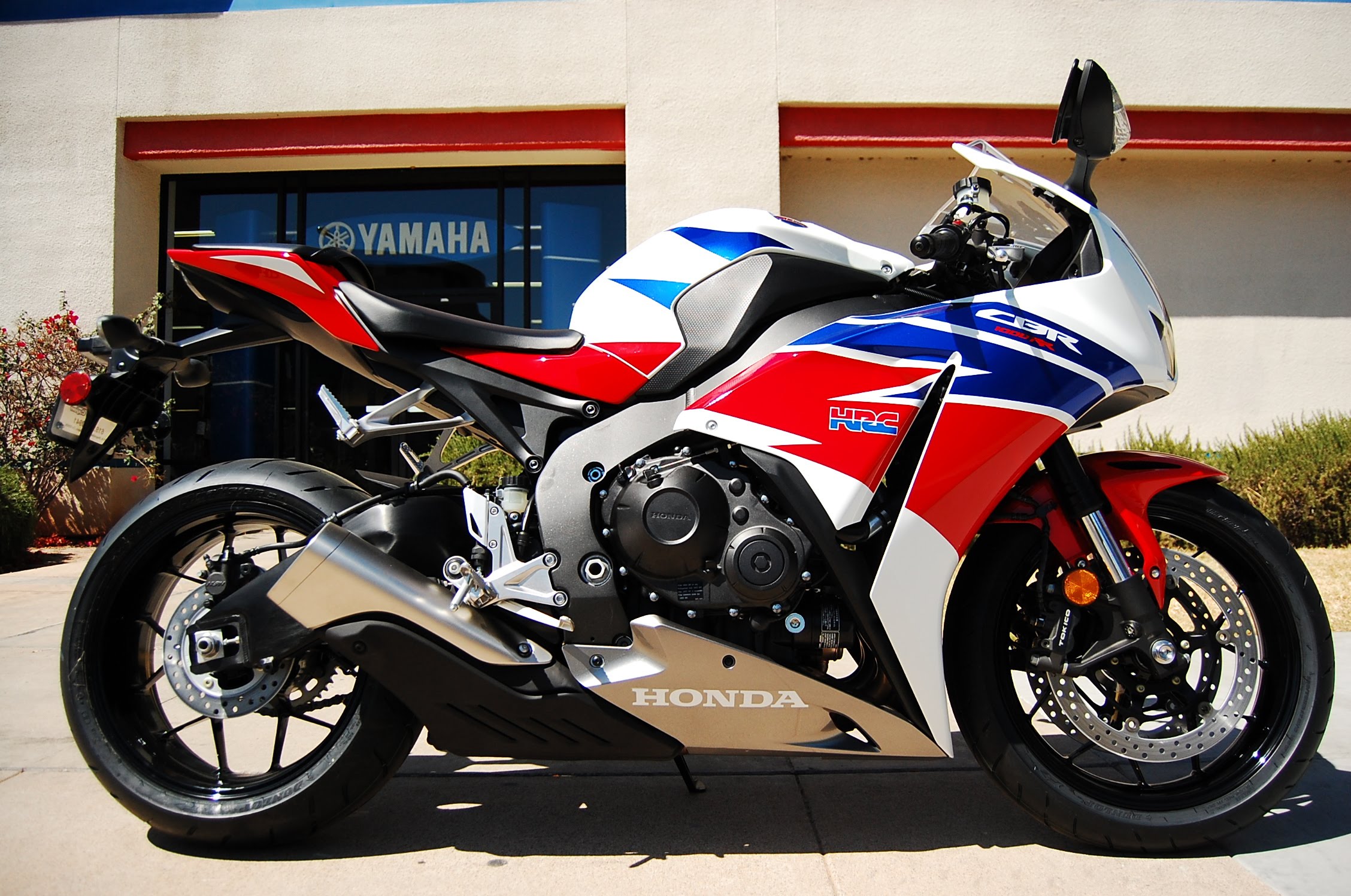 Honda CBR1000RR #9