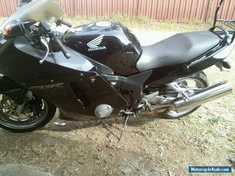 2003 Honda CBR1100XX Super Blackbird #8