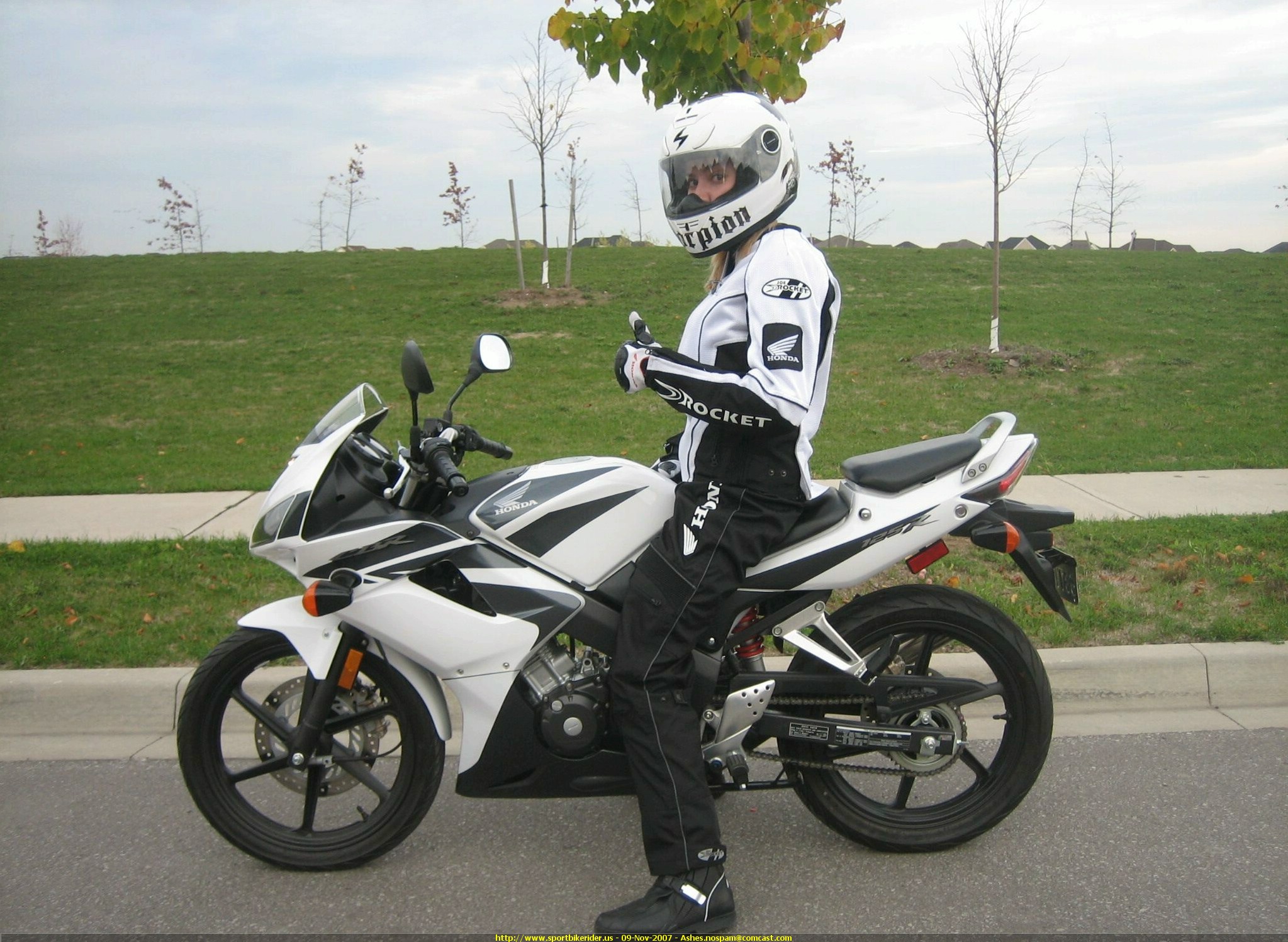 2007 Honda CBR125R #9
