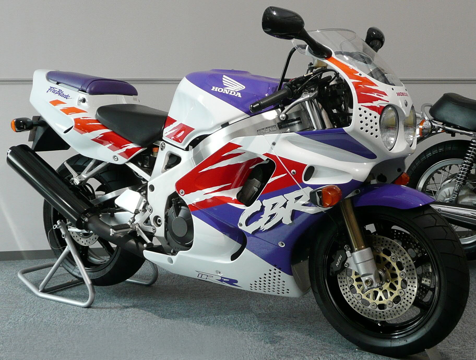 1993 Honda CBR900RR Fireblade #8