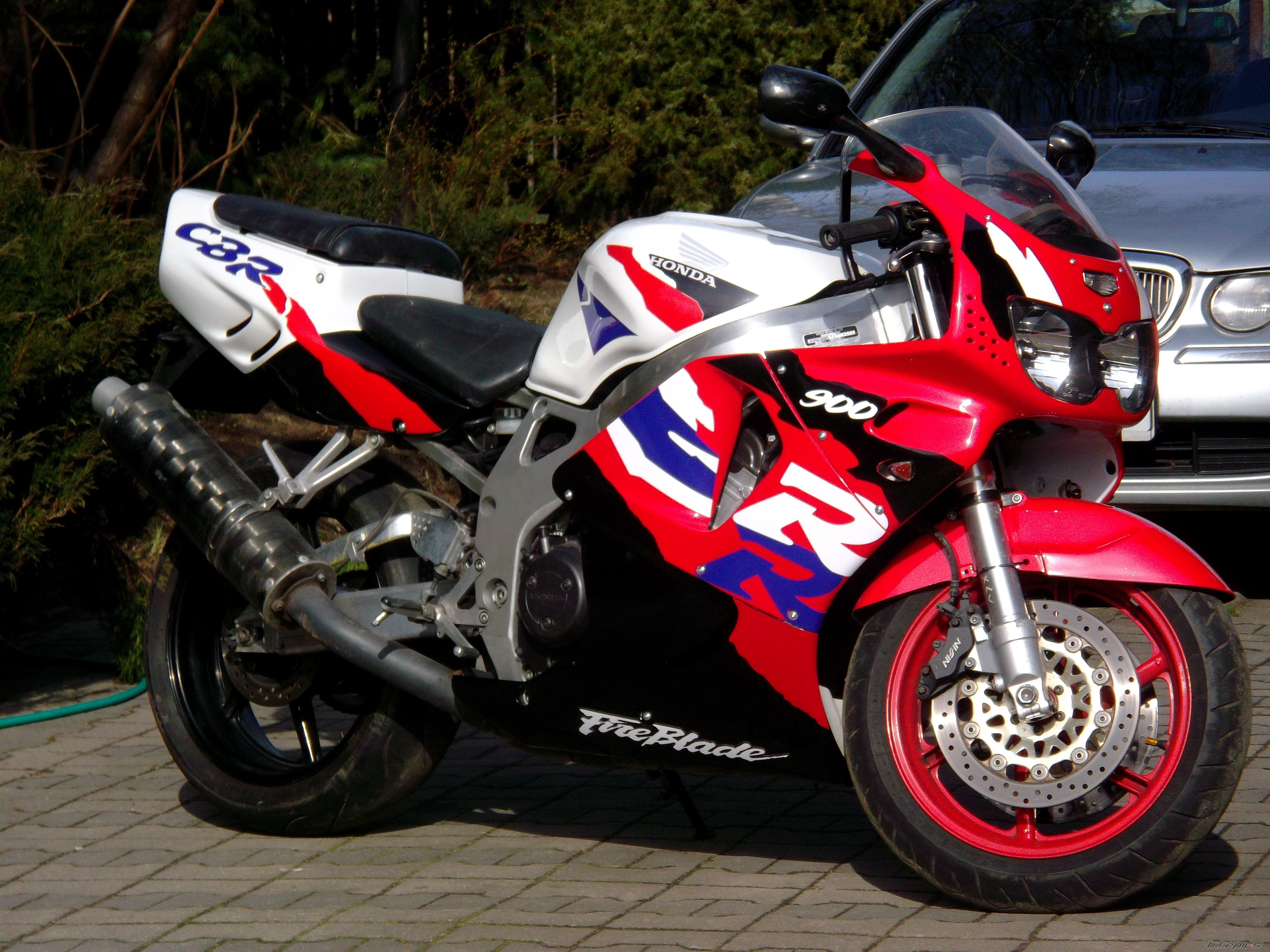 1997 Honda CBR900RR Fireblade #10