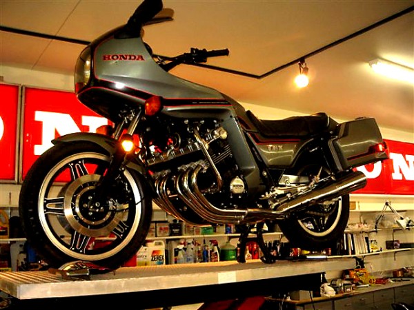 1981 Honda CBX #7