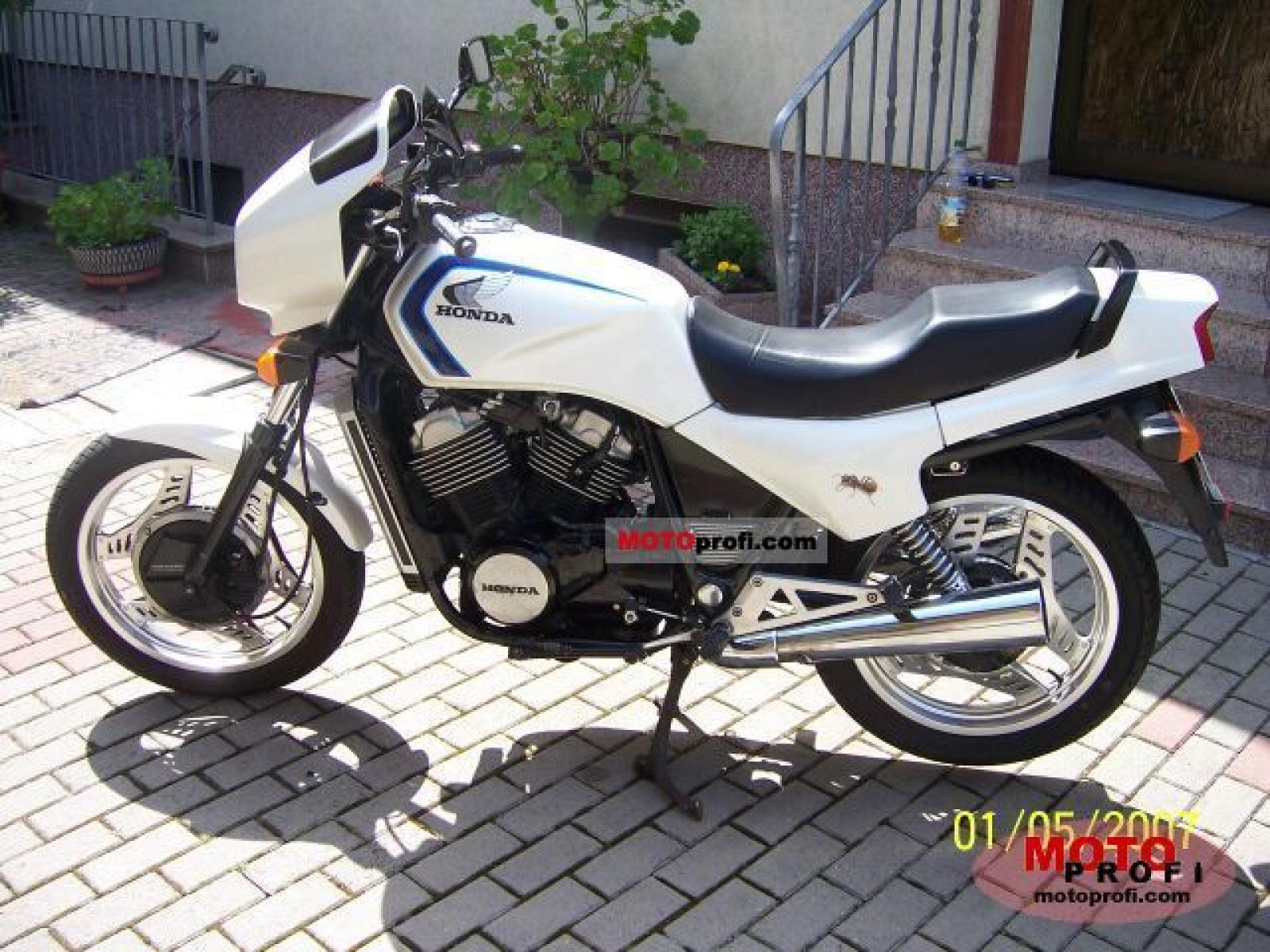 1985 Honda CM200T (reduced effect) #9