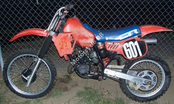 1983 Honda CR125R #9