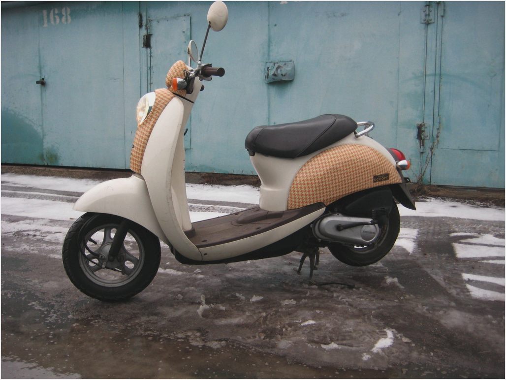 2006 Honda Crea Scoopy #8