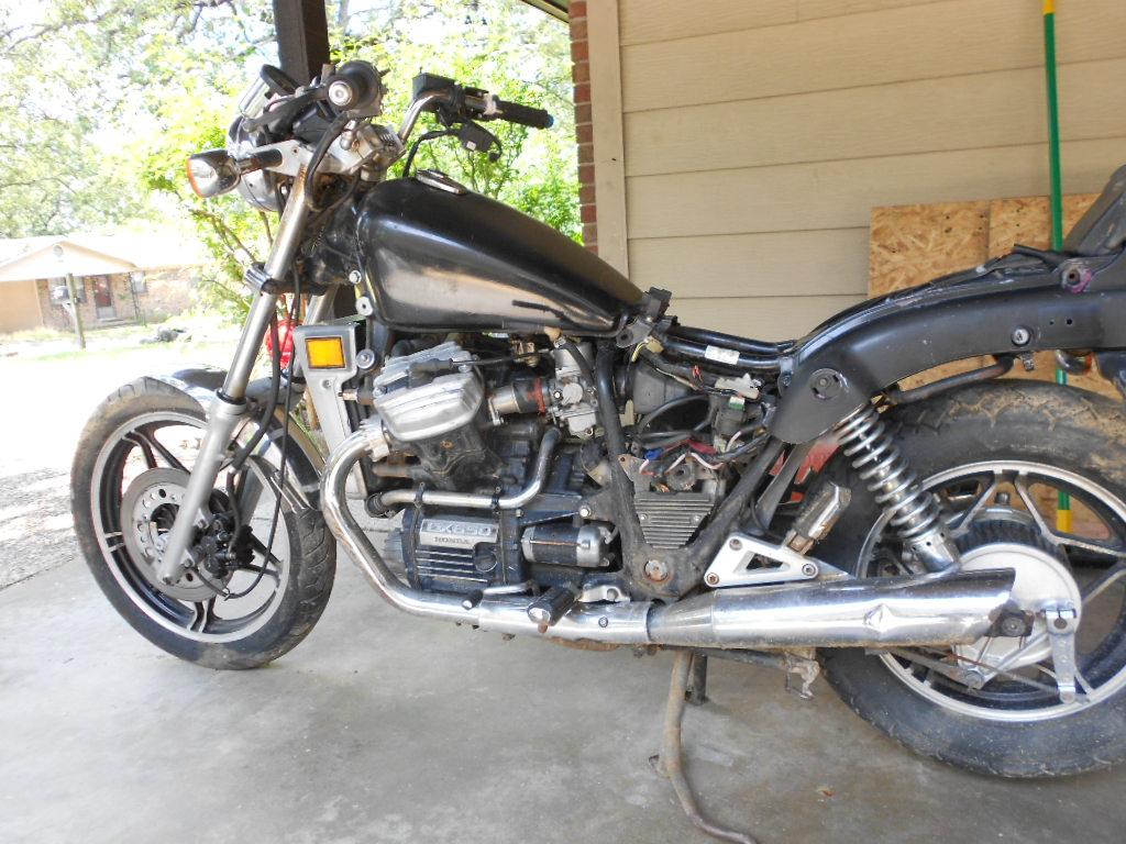 1983 Honda CX650C (reduced effect) #8