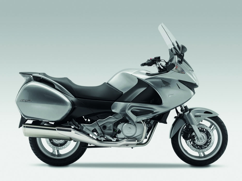 2010 Honda Deauville 700 C-ABS #10