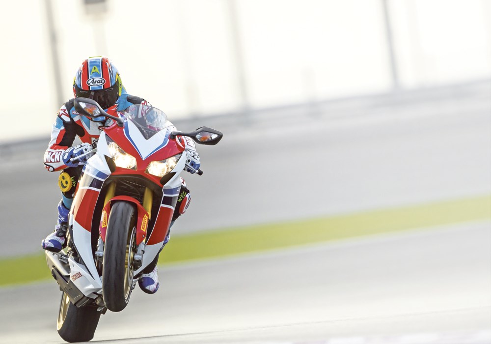 2014 Honda Fireblade SP #9