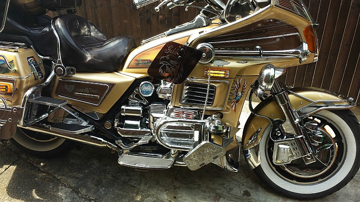 1985 Honda GL1200DX Gold Wing #9