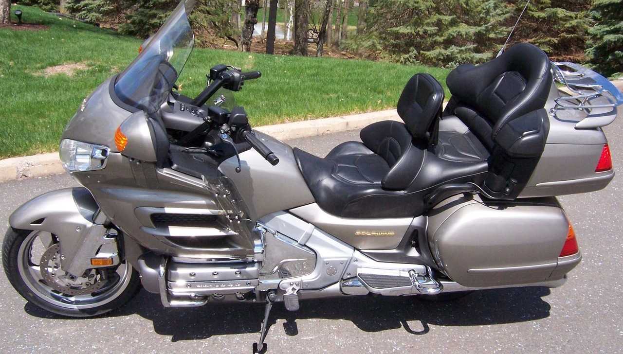 Honda gold wing фото