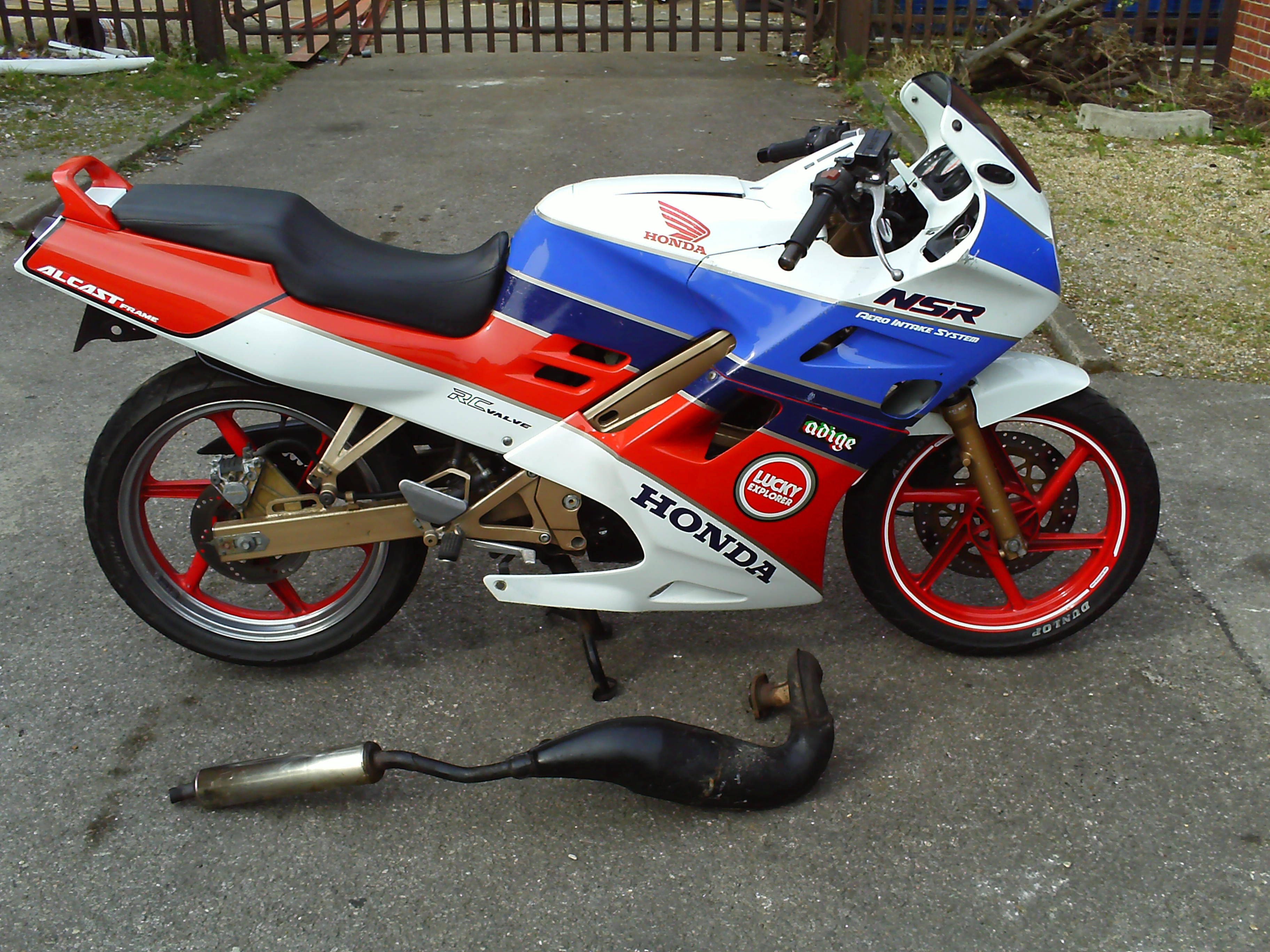 Honda ns1 отзывы. Honda NSR 125. Honda NSR 125 R. Honda NS 125. Мотоцикл Honda NSR 125.