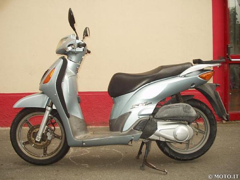 2002 Honda SH 150 #10