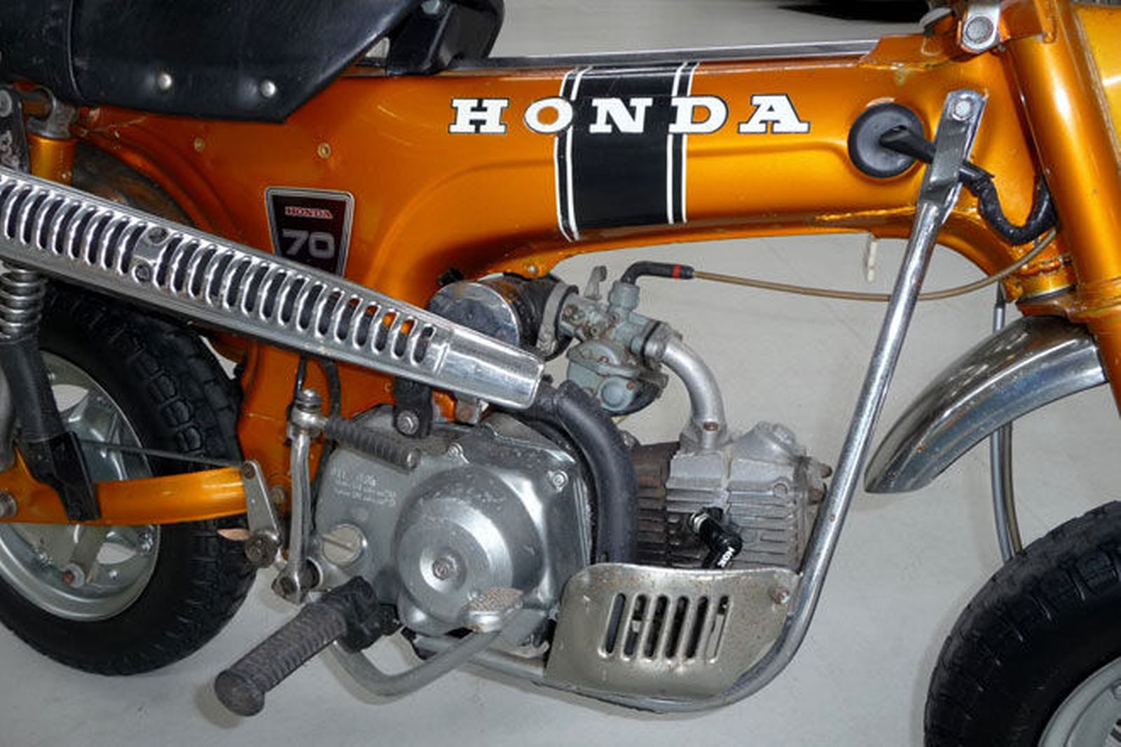 Honda ST 70 DAX #8