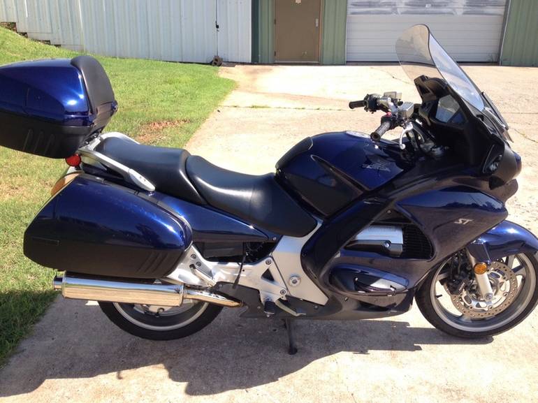 2004 Honda ST1300 ABS #9