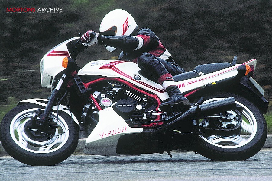 Honda VF400F #7