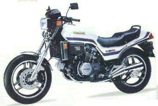 1983 Honda VF750S #9