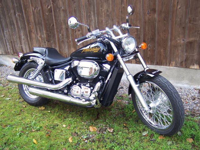 Honda Shadow 750 Black Widow