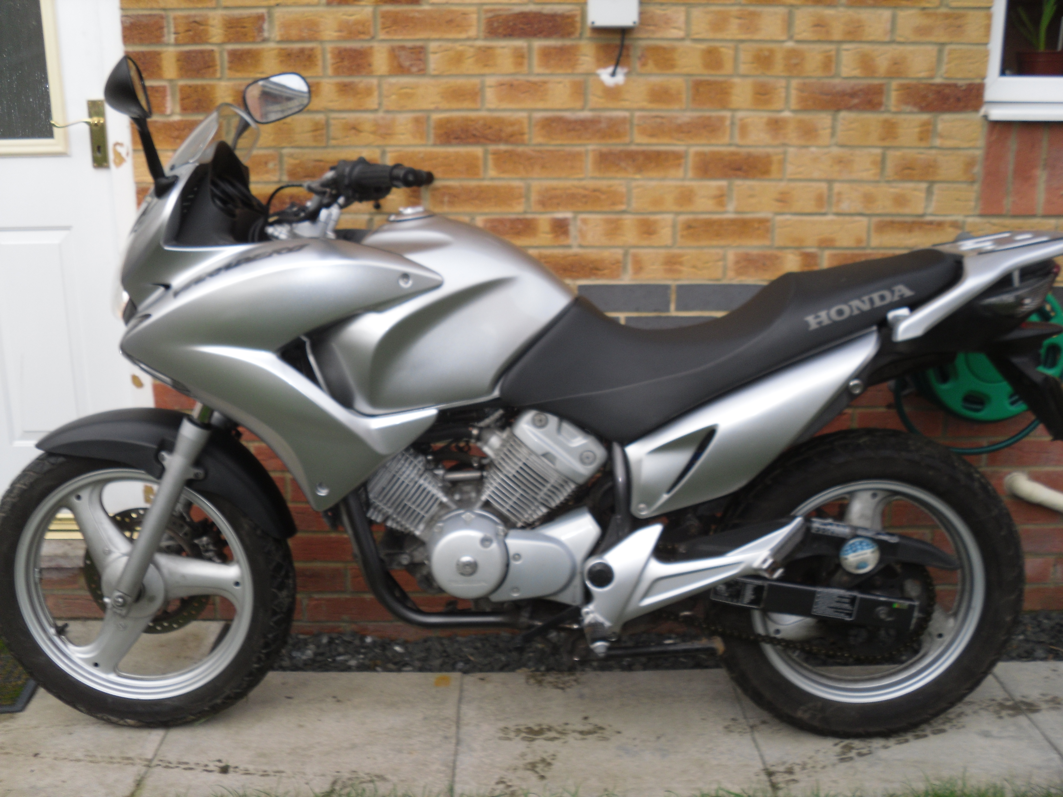 2008 Honda XL125V Varadero #9