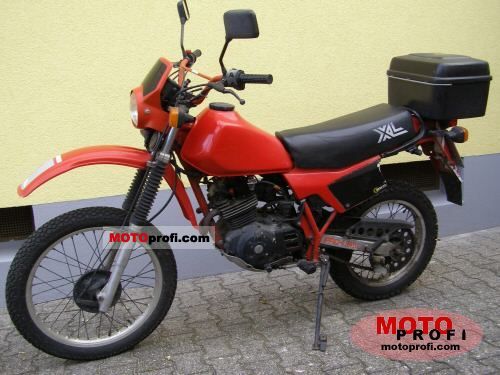 1982 Honda XL250S #9