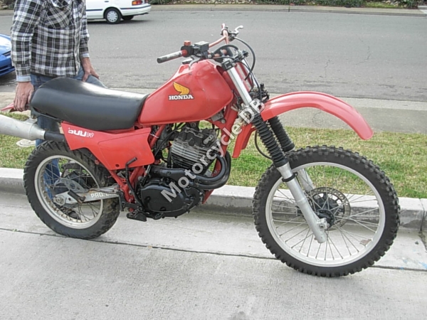 1982 Honda XL500S #10