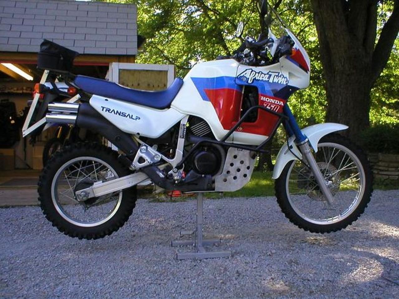 1991 Honda XL600V Transalp (reduced effect) #8