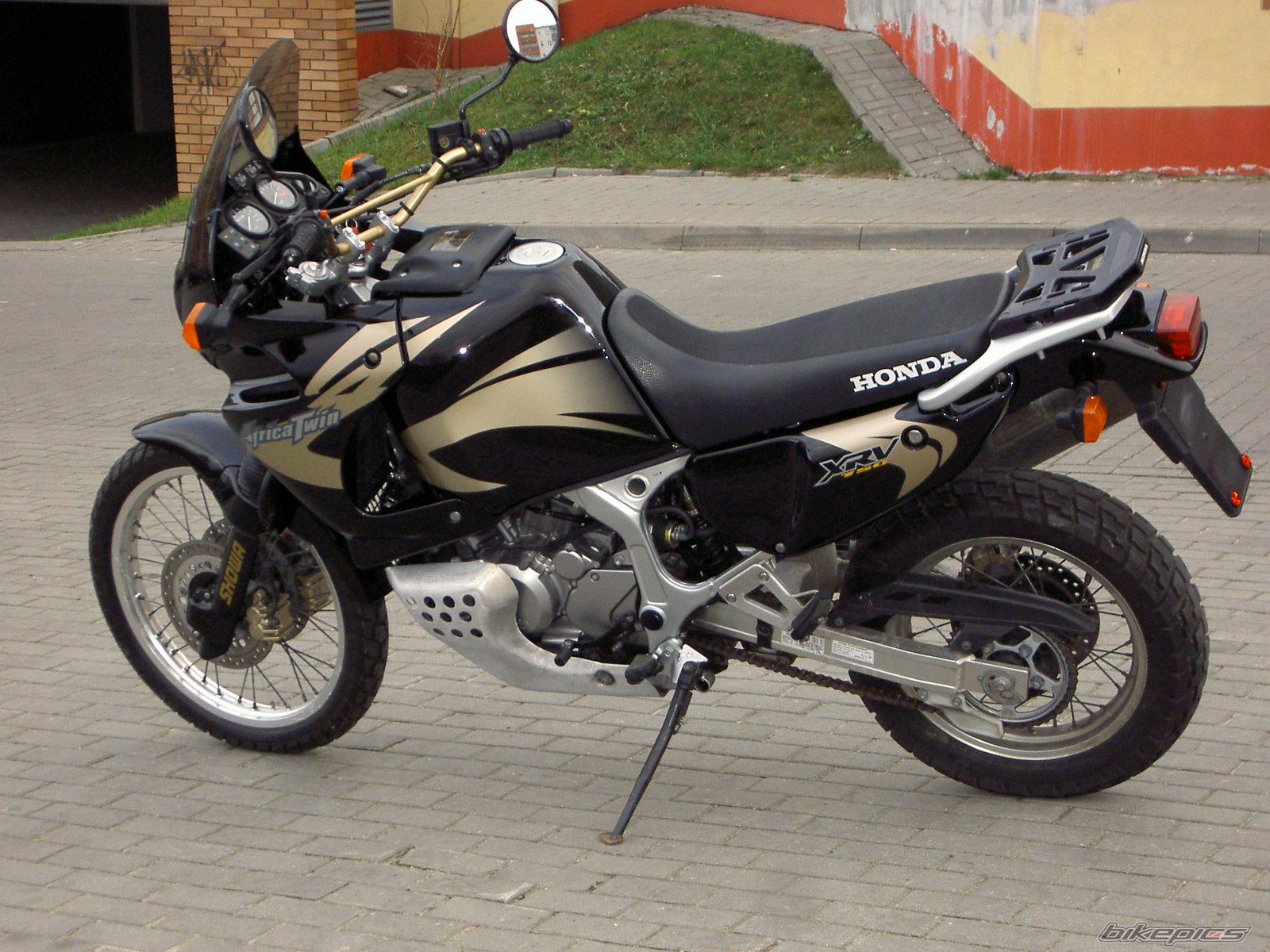 Honda 750 Africa Twin защита