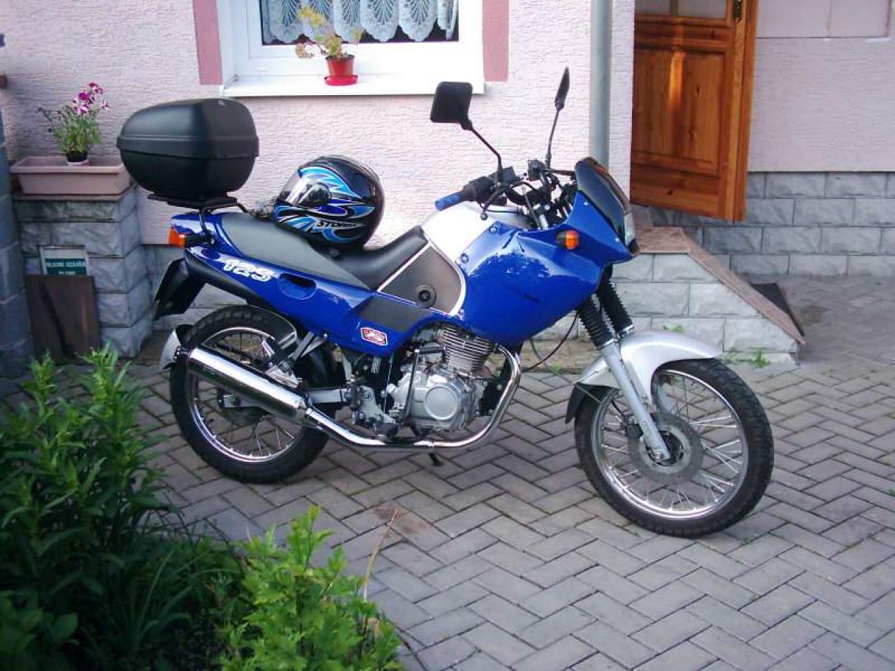 Jawa 125