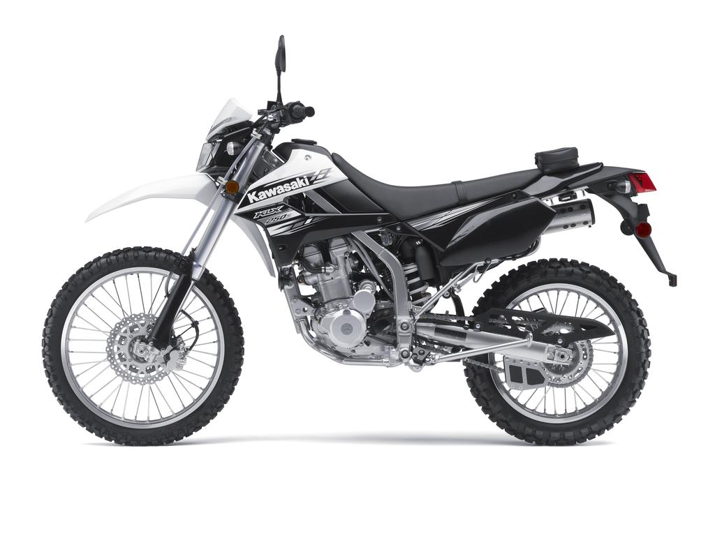 2011 Kawasaki D-Tracker X #9