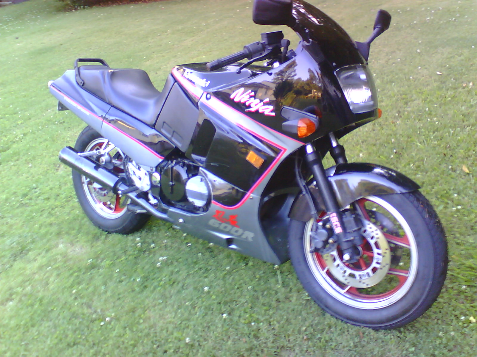 1988 Kawasaki GPX600R #8
