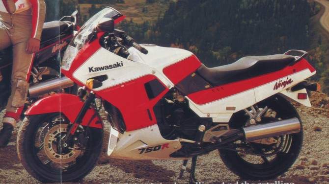 1986 Kawasaki GPX750R #9