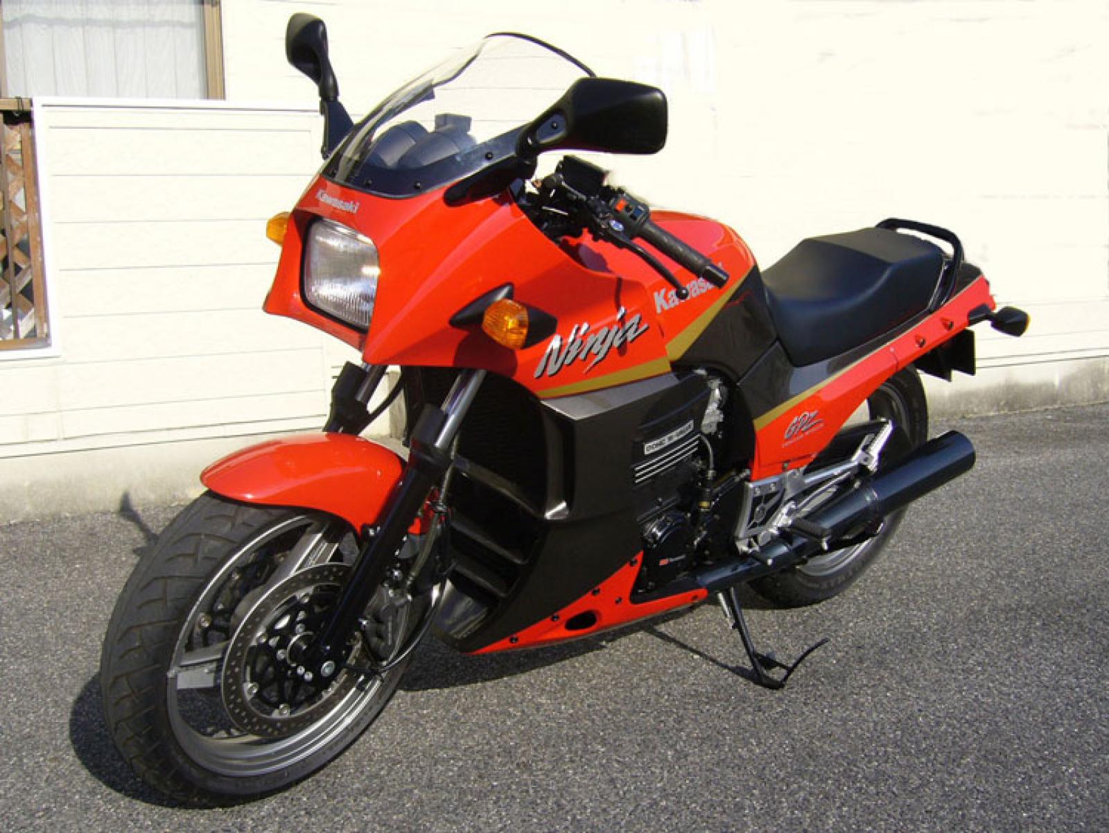 1987 Kawasaki GPZ1000RX (reduced effect) #9