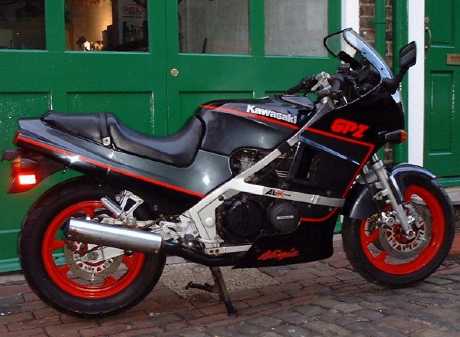 1989 Kawasaki GPz400 #10