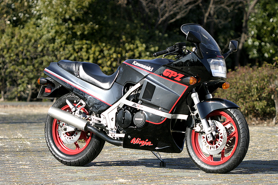 1989 Kawasaki GPz400 #8