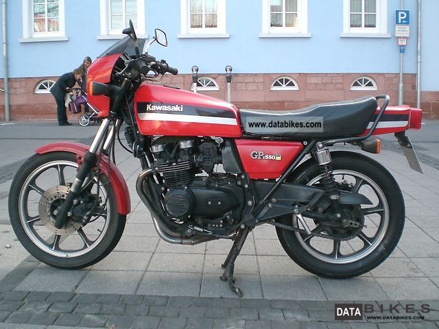 1981 Kawasaki GPZ550 #7