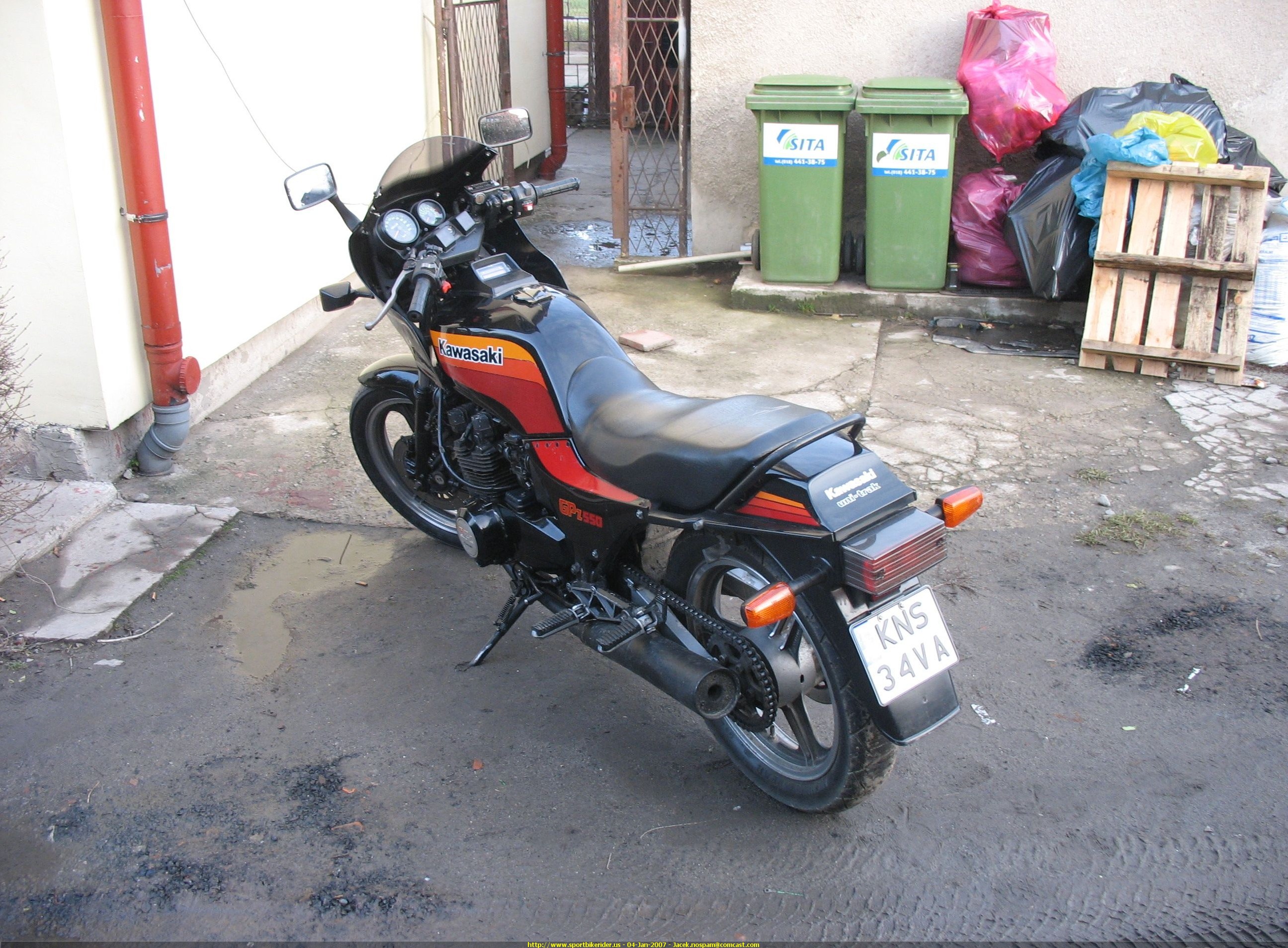 1988 Kawasaki GPZ550 #7