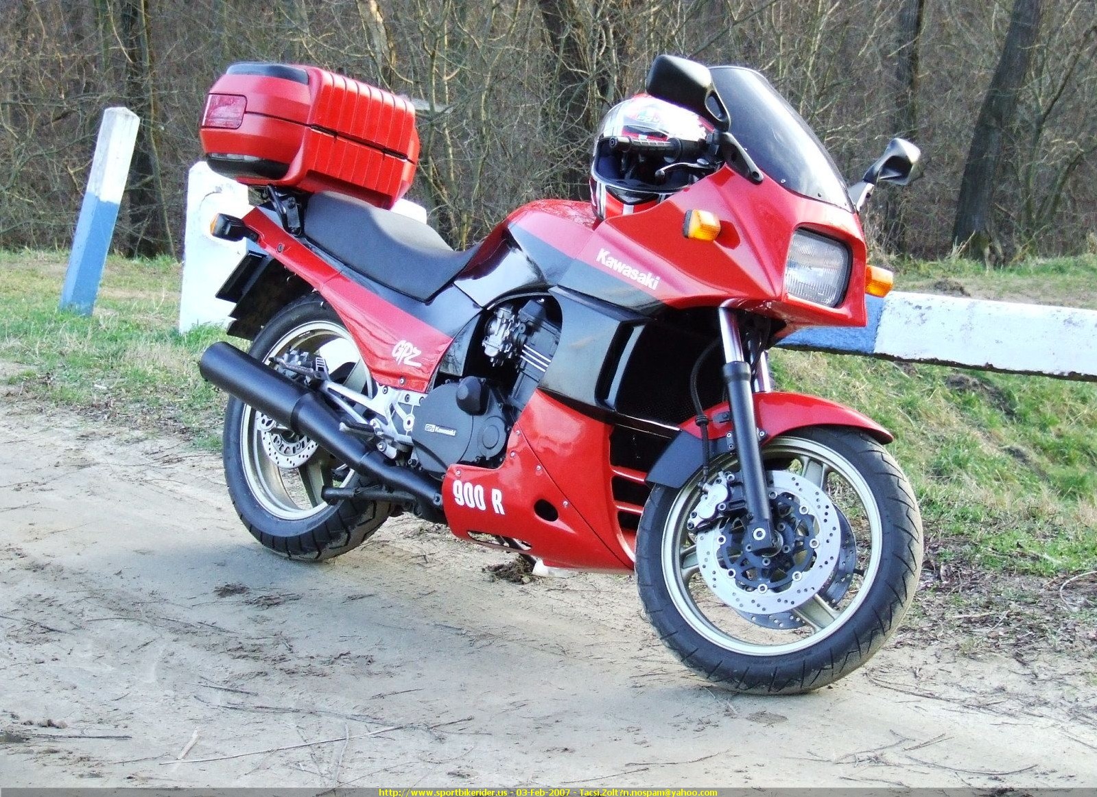 1991 Kawasaki GPZ900R #10