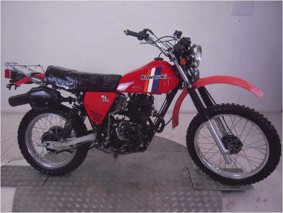 1982 Kawasaki KL250 #9