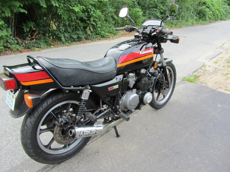 1984 Kawasaki KZ700-A1 #8