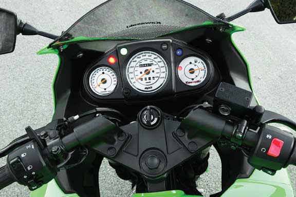 2011 Kawasaki Ninja 250R #10