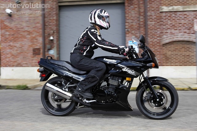 2010 Kawasaki Ninja 500R #9