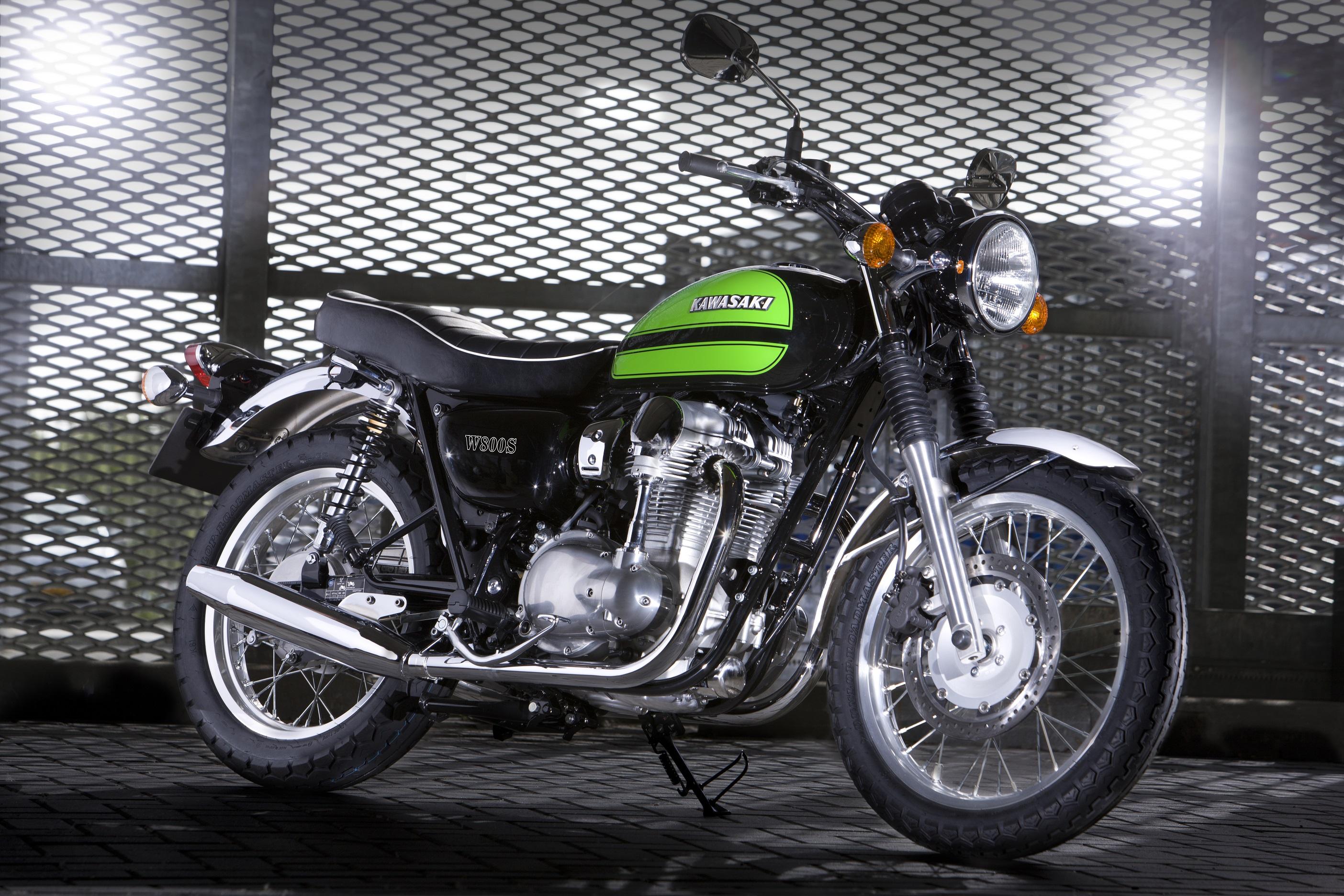 2014 Kawasaki W800 Chrome Edition #9