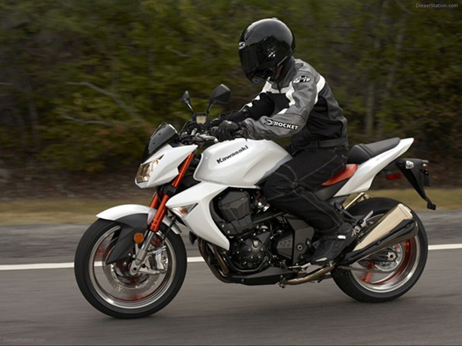 2009 Kawasaki Z1000 #10