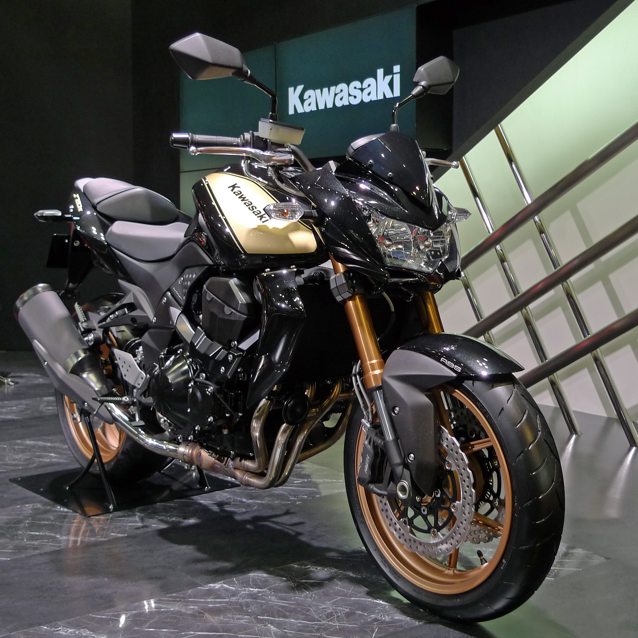 2012 Kawasaki Z750R #8